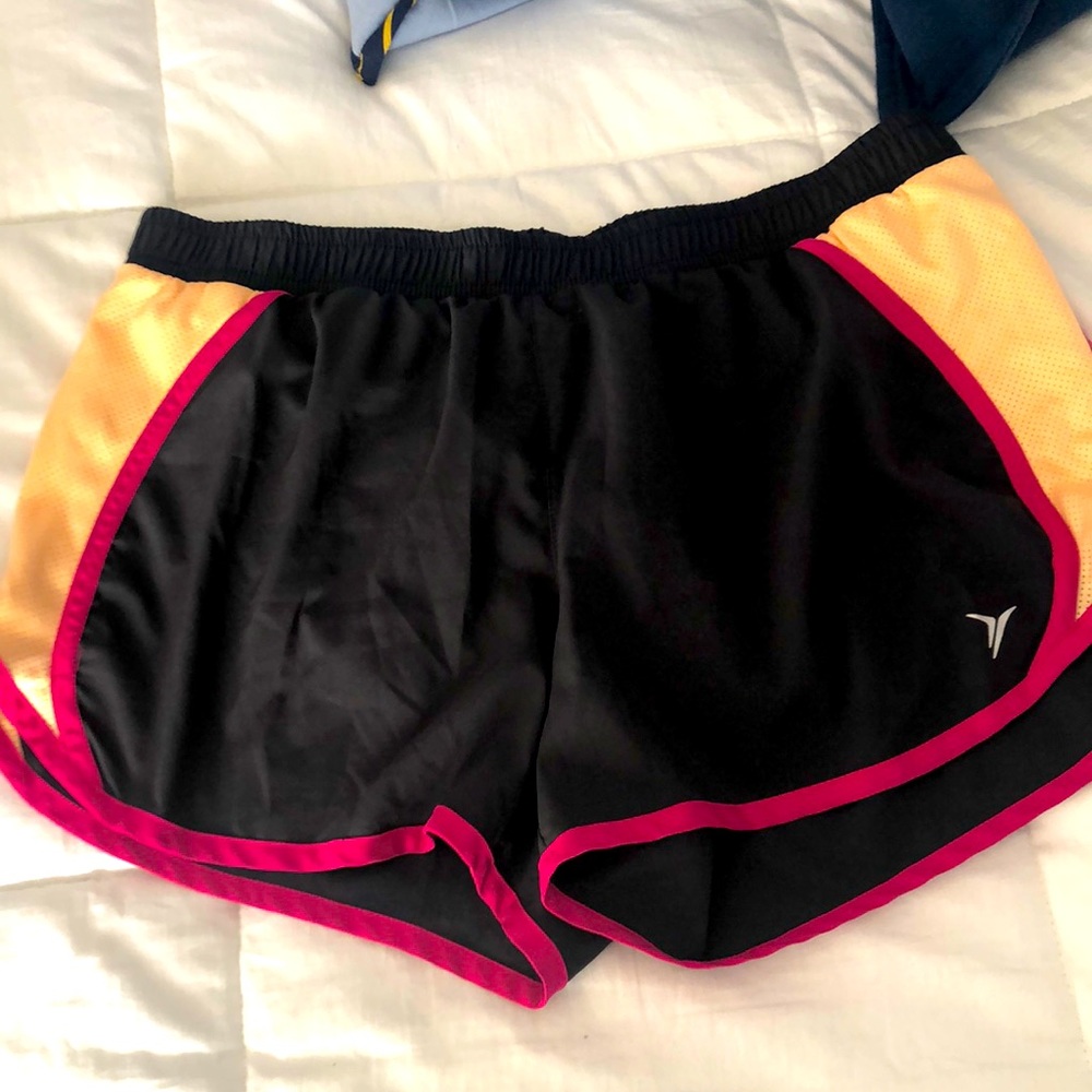 Old Navy Active medium workout shorts